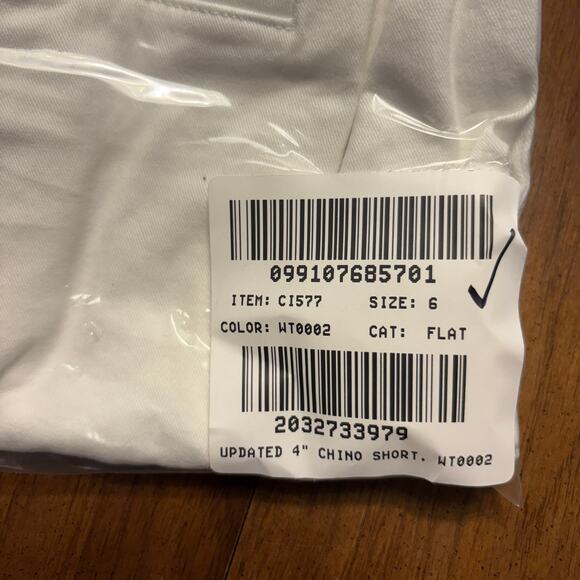 J Crew 4" Heritage Chino Shorts 6 NWT White CI577 J.Crew Resort Travel - Picture 3 of 3